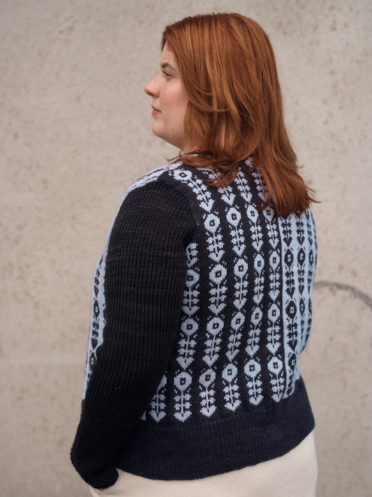 Kindred Knits: Patterns from My Estonian Family Archives- Laine