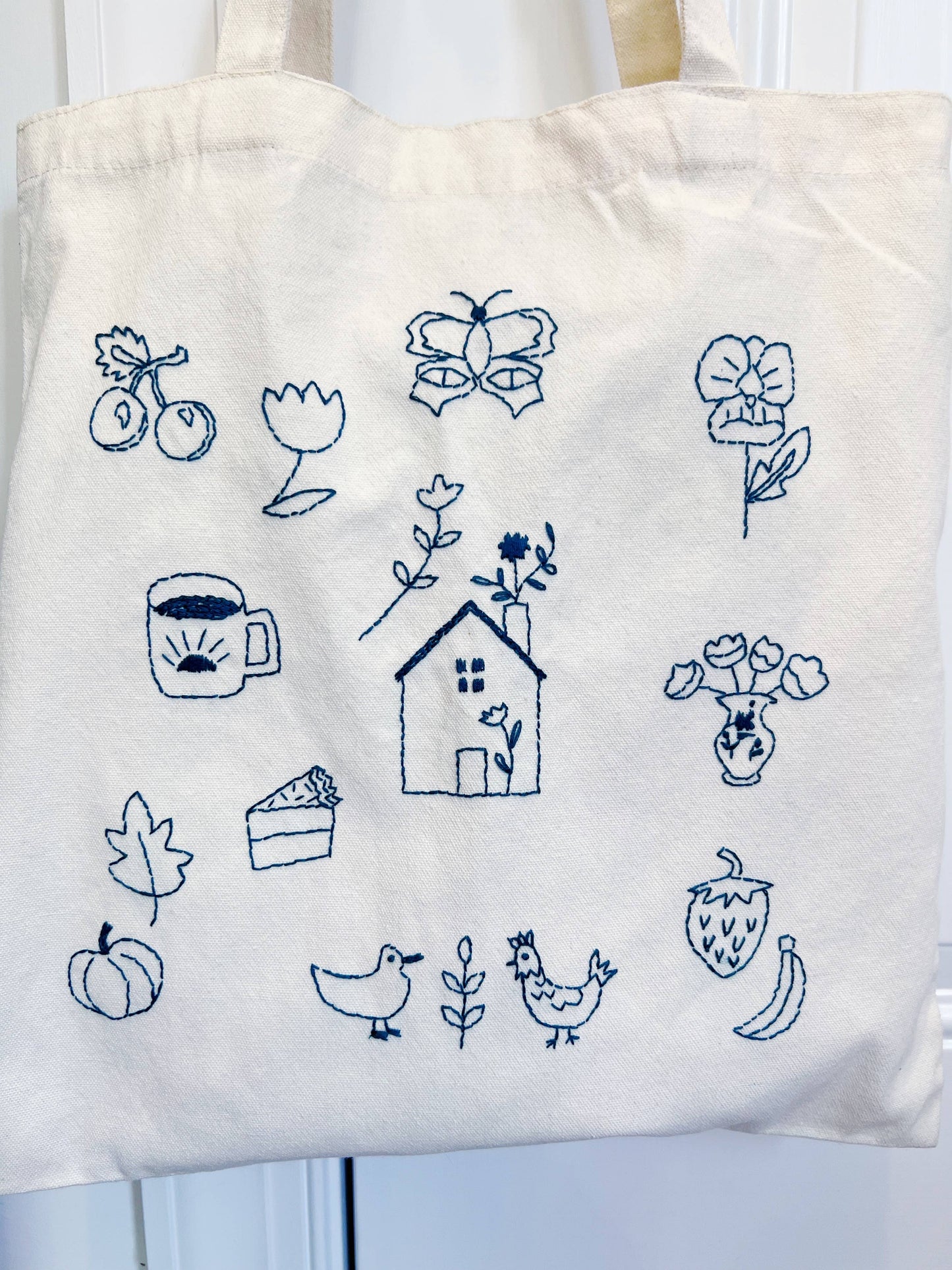 Farm House Stick and Stitch embroidery patterns