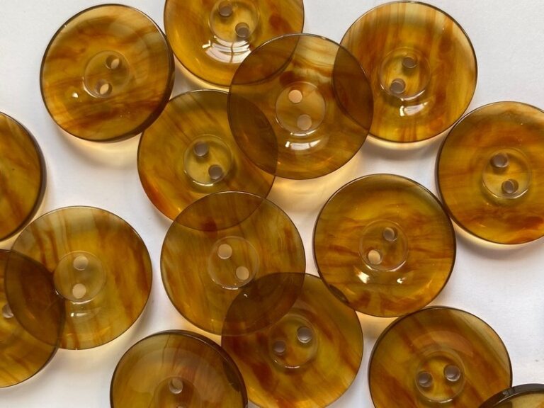 Amber Streaked Button - 22mm