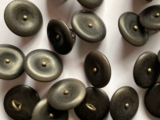 Corozo Button w/ Brass Shank - 15mm