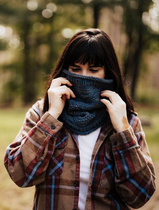 Trails & Valleys: Knitwear for Family Adventures - Laine