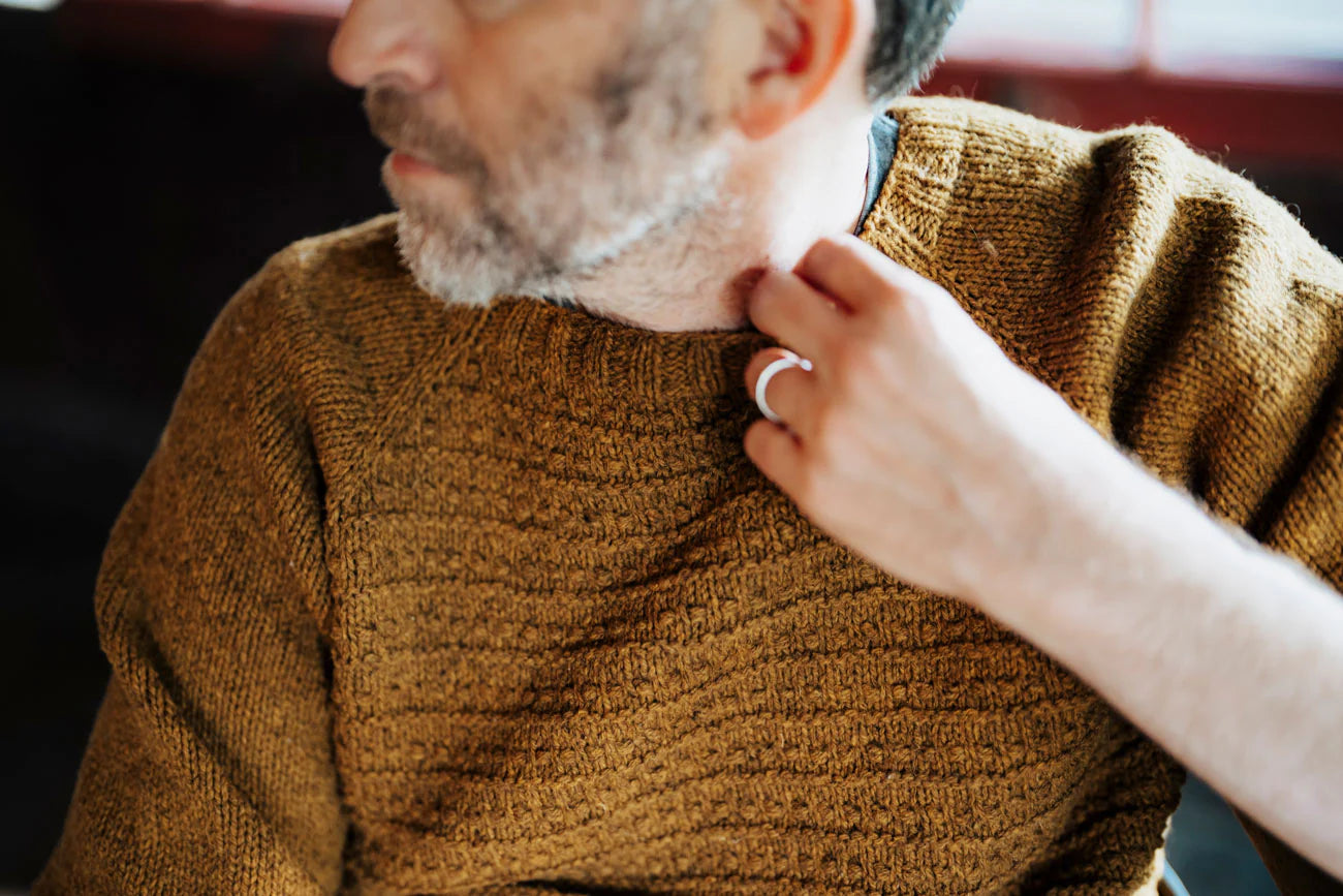 Trails & Valleys: Knitwear for Family Adventures - Laine