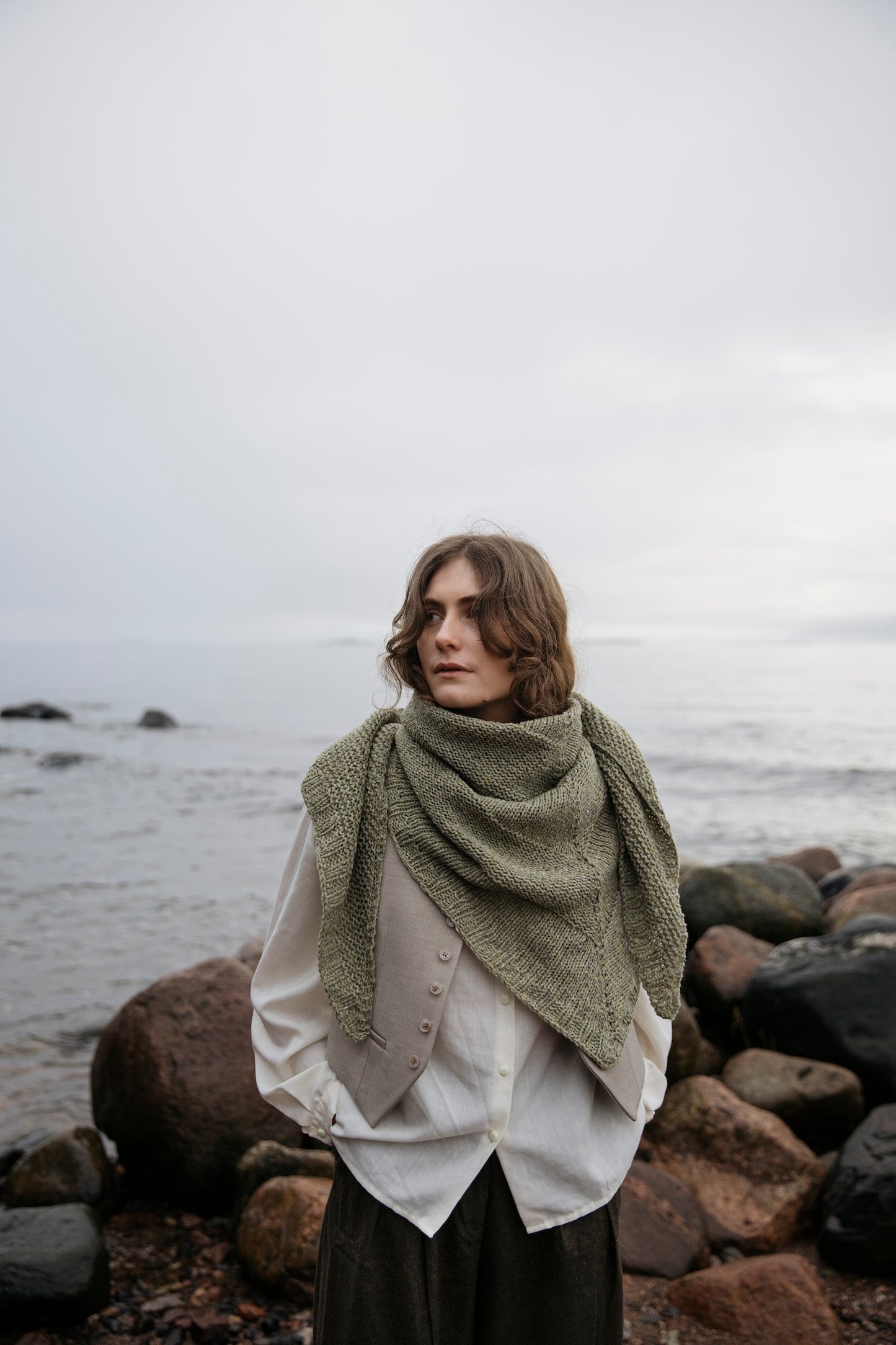 Soothing Stitches: knits for a Quiet Mind - Laine