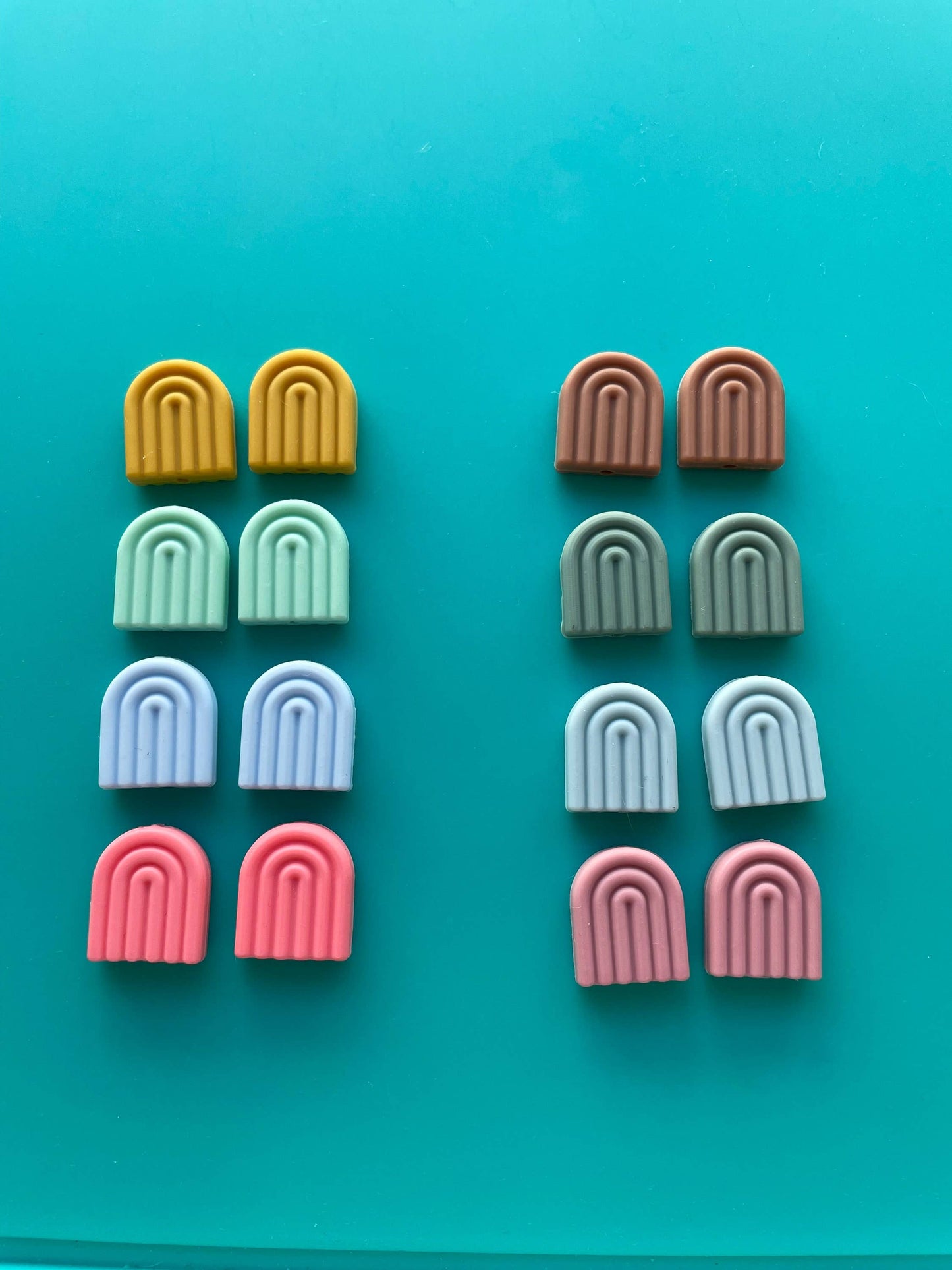 Knitting Needle Point Protectors - Rainbows - Set of 4