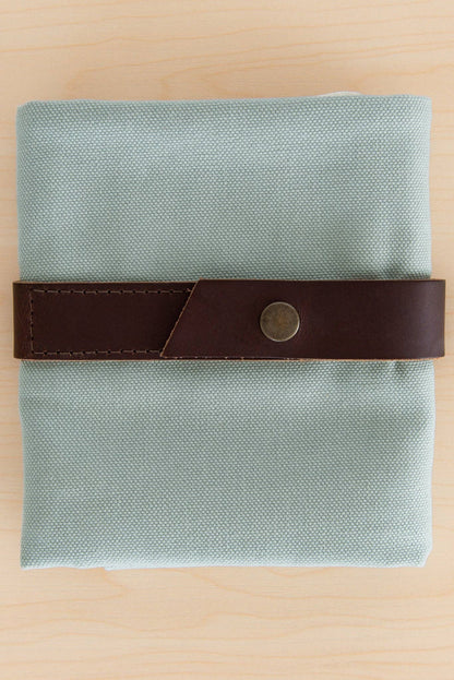 Standard canvas interchangeable needle case