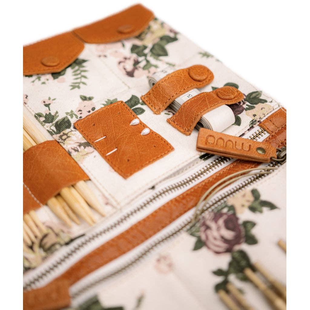Billie Needle Case