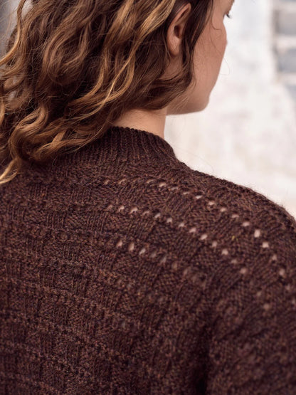 Kindred Knits: Patterns from My Estonian Family Archives- Laine