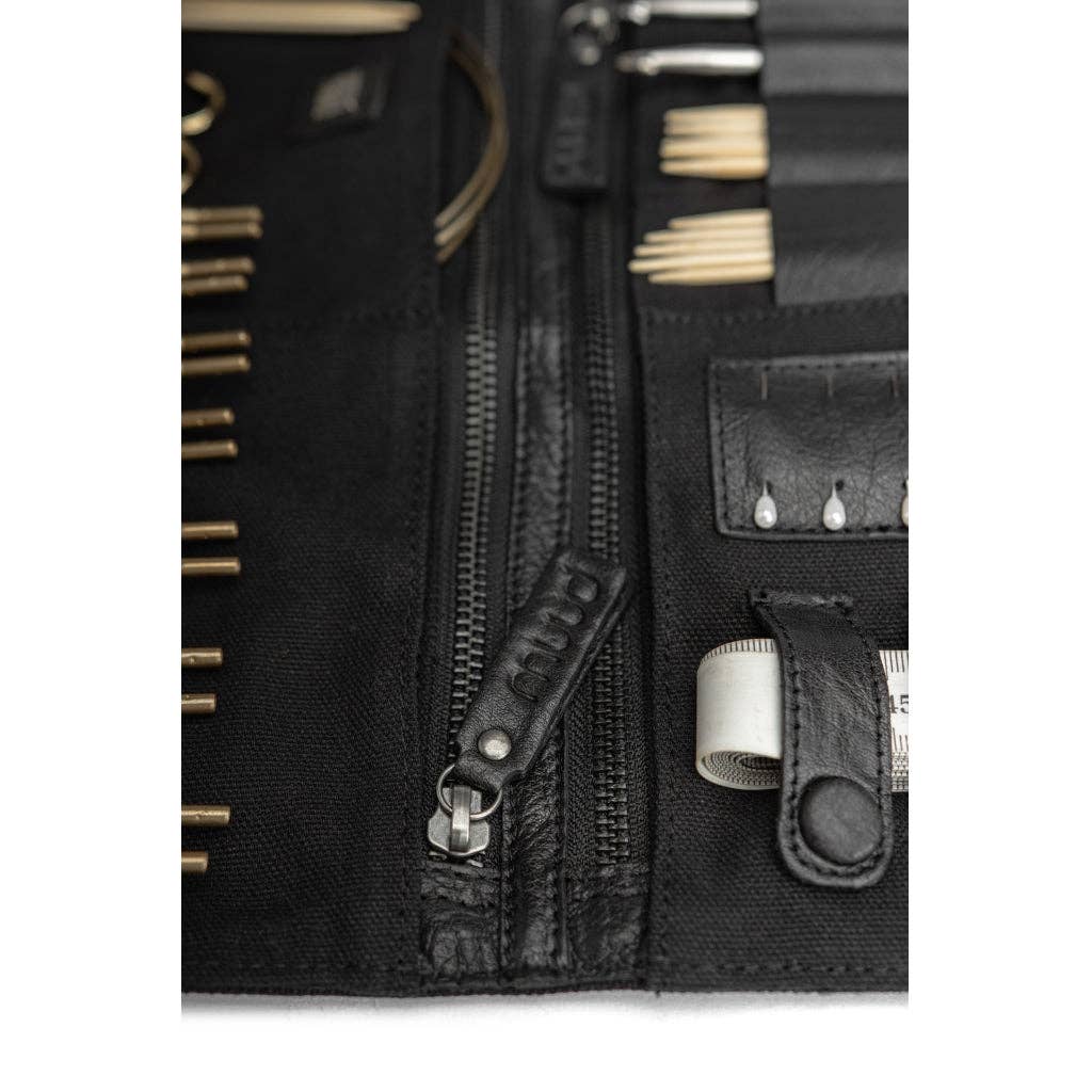 Billie Needle Case