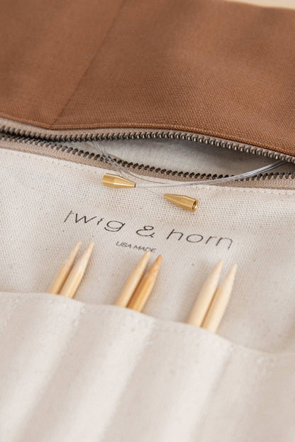 Standard canvas interchangeable needle case