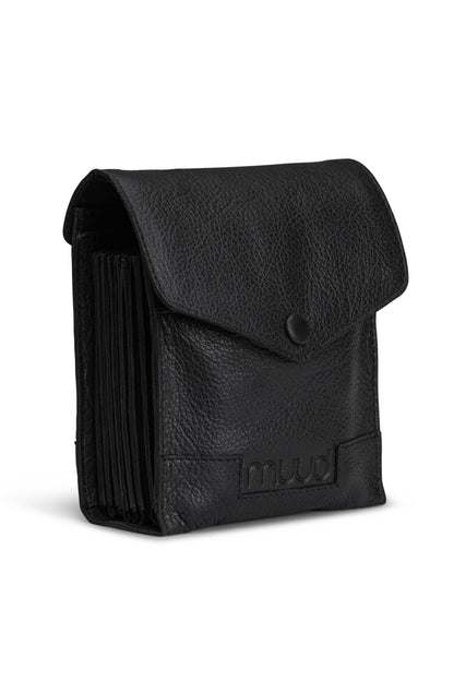 Betina Leather Needle Case