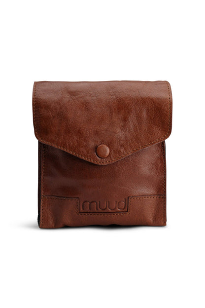 Betina Leather Needle Case