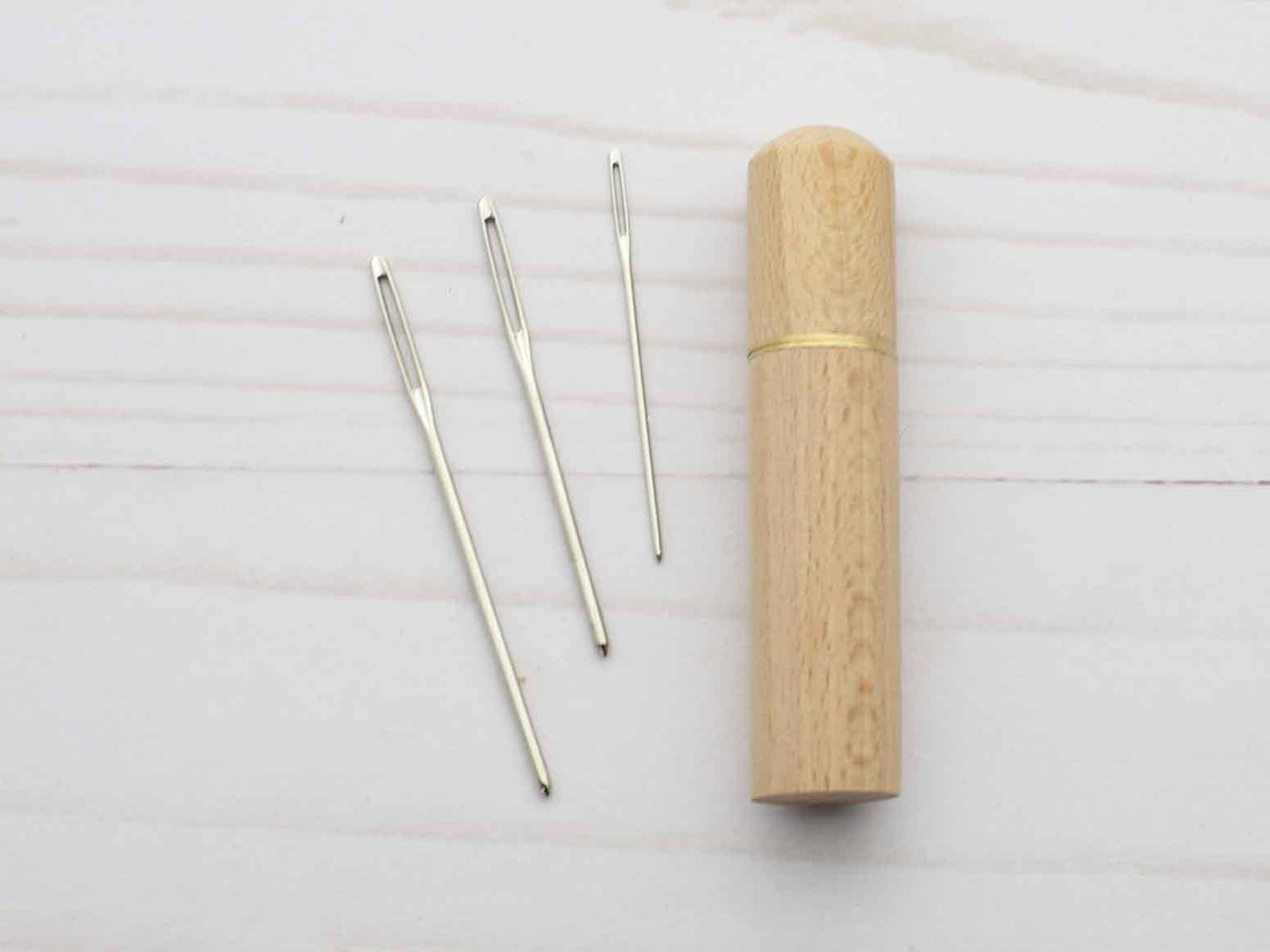 Fox & Pine Wooden Darning Needle Storage Case