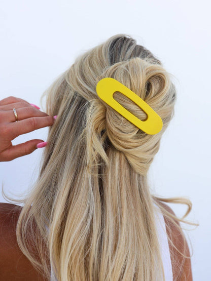 Lay Down Claws - KAXI