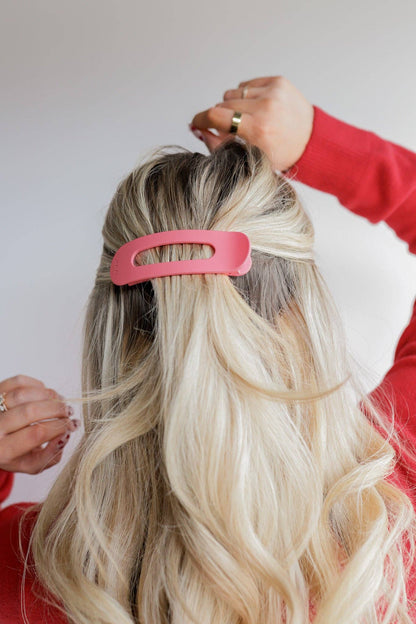 Lay Down Claws - KAXI