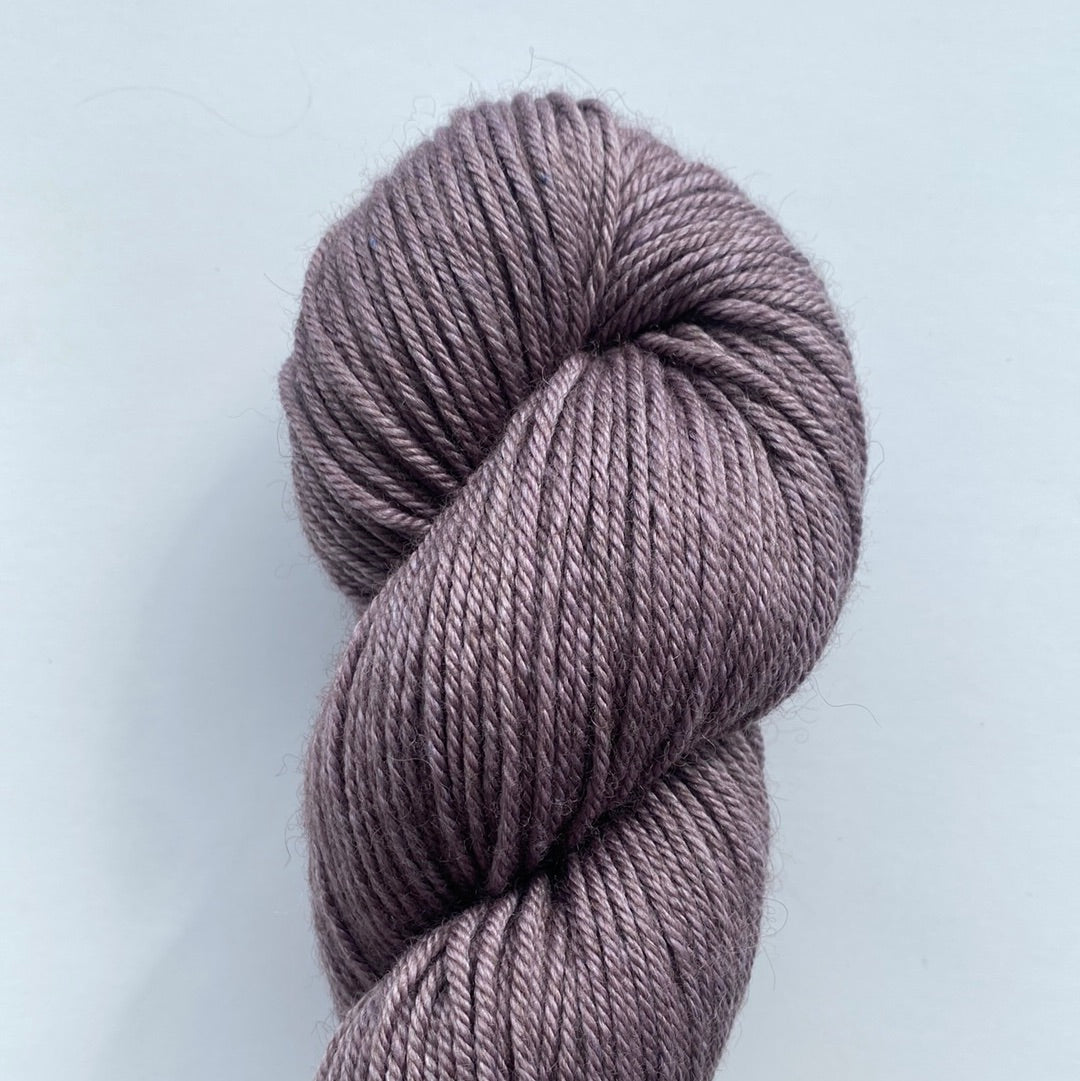 Bear Paw DK - Farmers Daughter Fibers