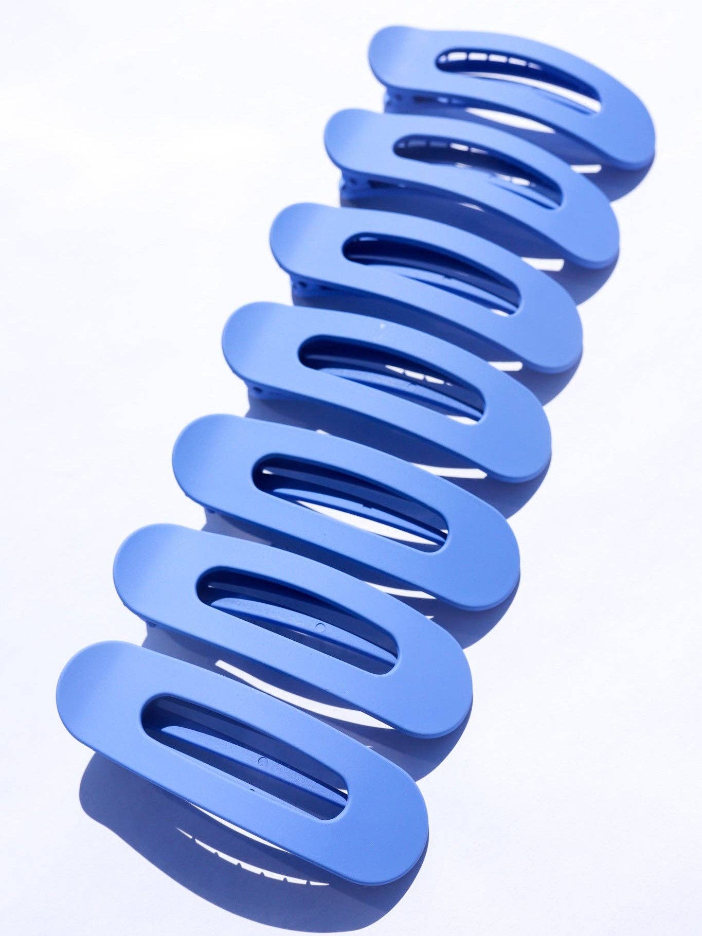 Lay Down Claws - KAXI