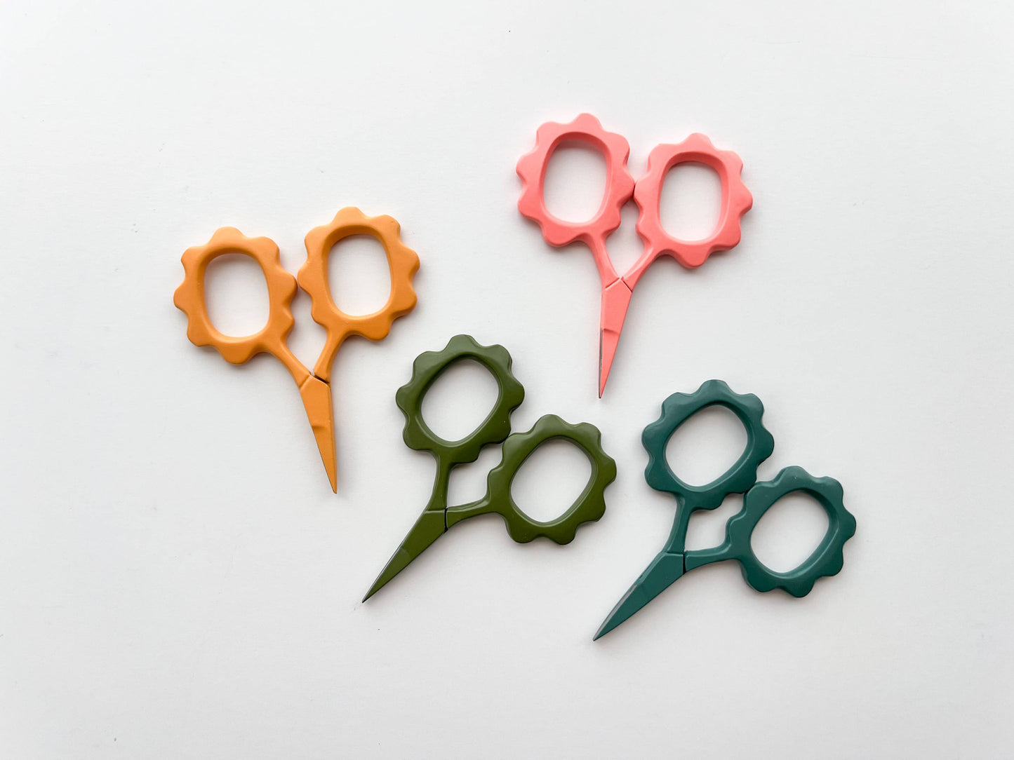 Small Flower scissors, tiny embroidery scissors