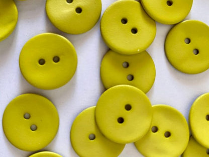 Matt Shell Opaque Buttons - 18mm