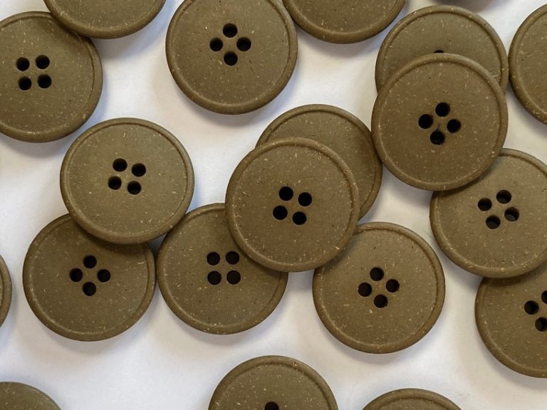 Recycled Simple Polyester Buttons - 20mm