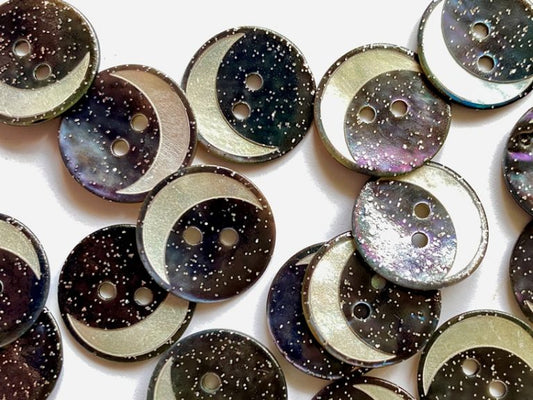 Moon Shell Button - 18mm