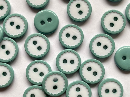 Turquoise Button w/ Scallop Design - 13mm