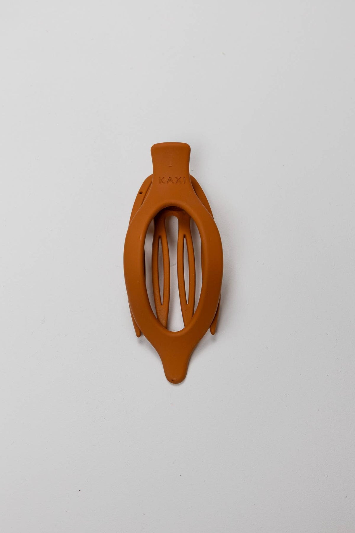 KAXI Lay Down 2.0 Claw Clip — Flat Comfort Hair Clip