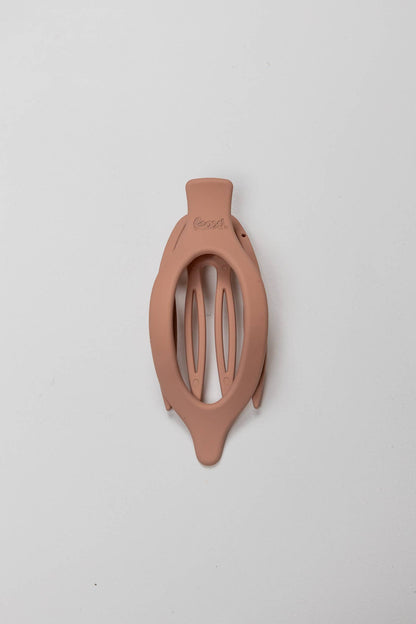 KAXI Lay Down 2.0 Claw Clip — Flat Comfort Hair Clip