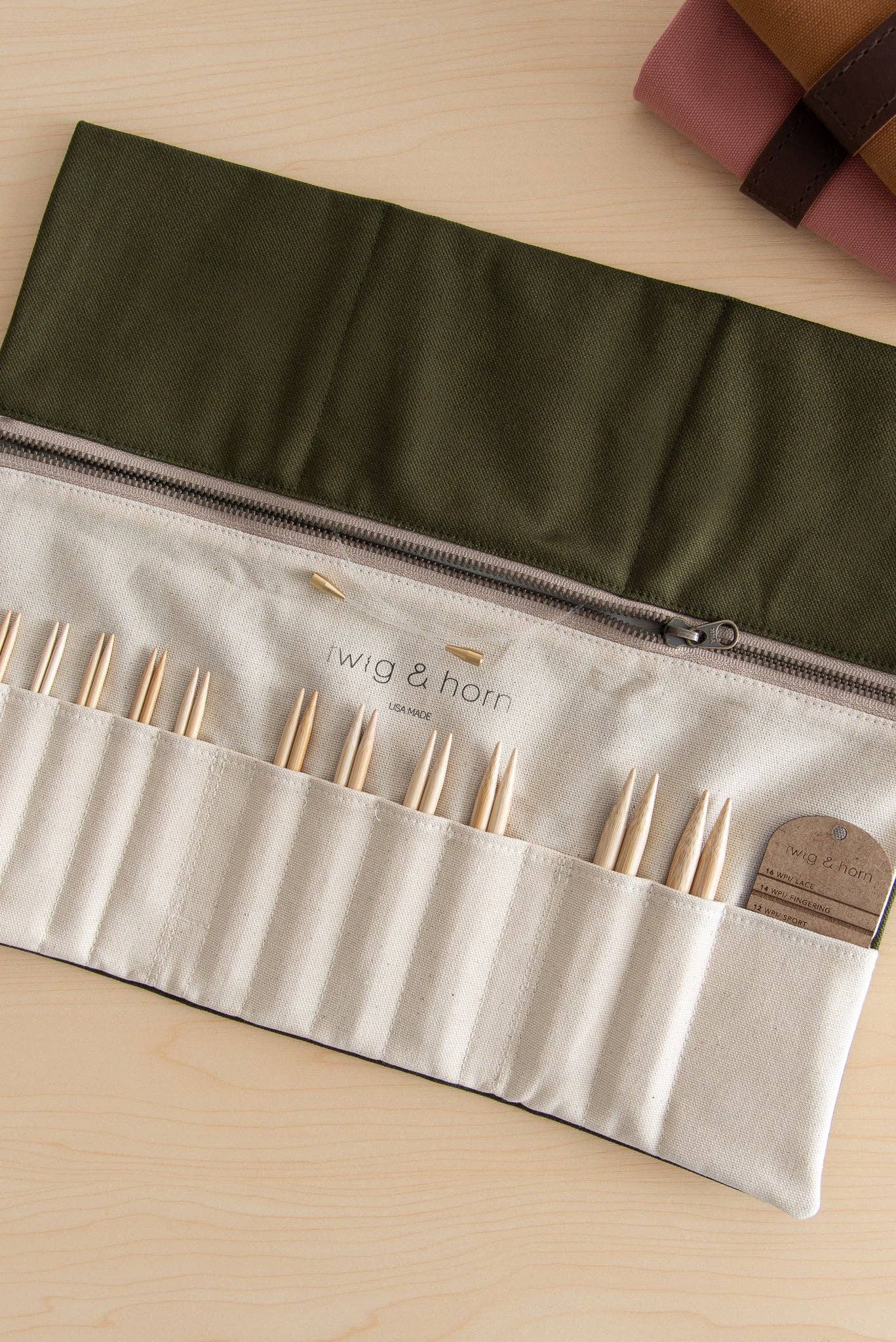 Standard canvas interchangeable needle case