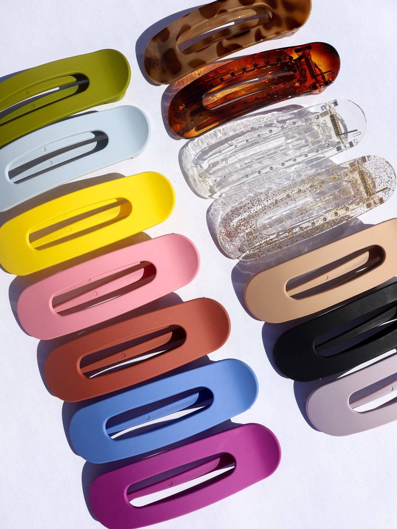 Lay Down Claws - KAXI