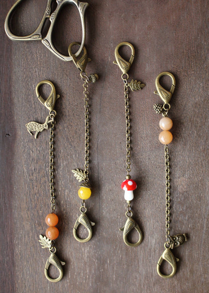 Woodland Scissor Chains