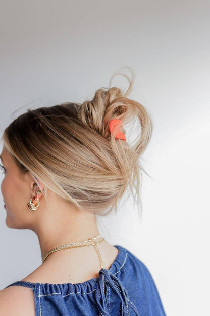 Lay Down Claws - KAXI