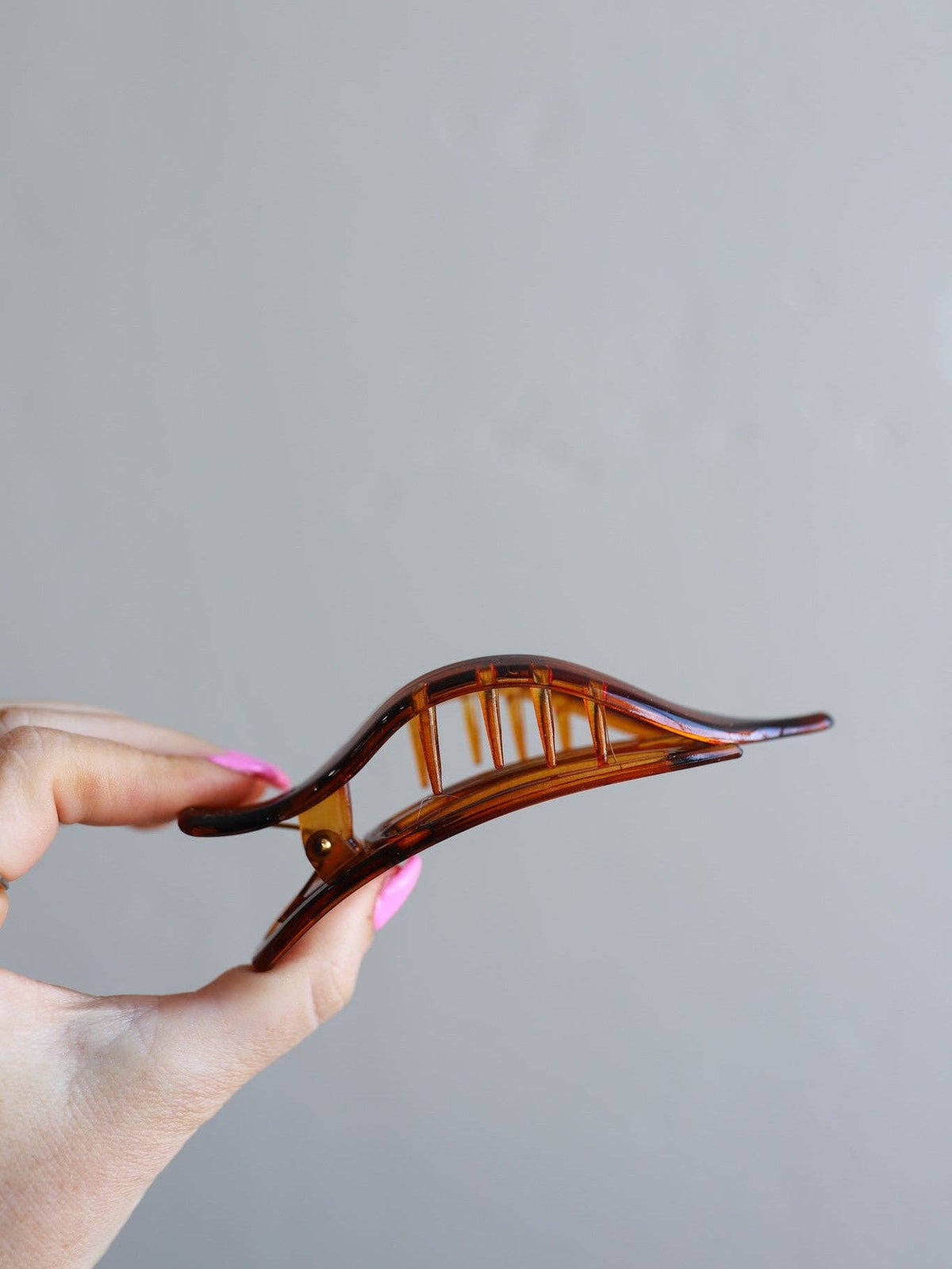 KAXI Lay Down 2.0 Claw Clip — Flat Comfort Hair Clip