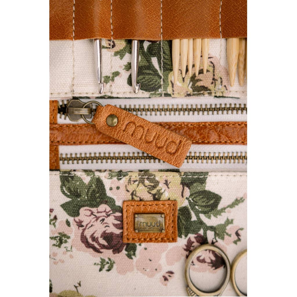 Billie Needle Case
