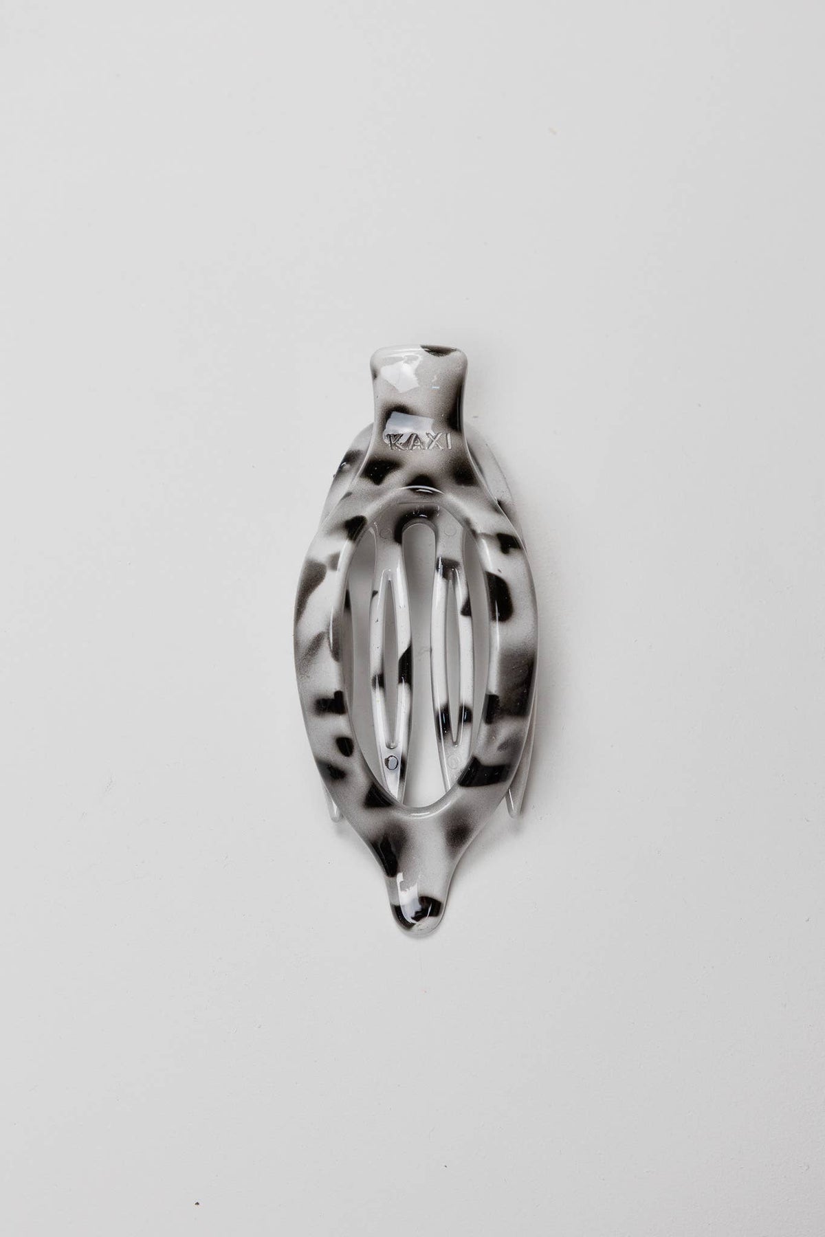 KAXI Lay Down 2.0 Claw Clip — Flat Comfort Hair Clip