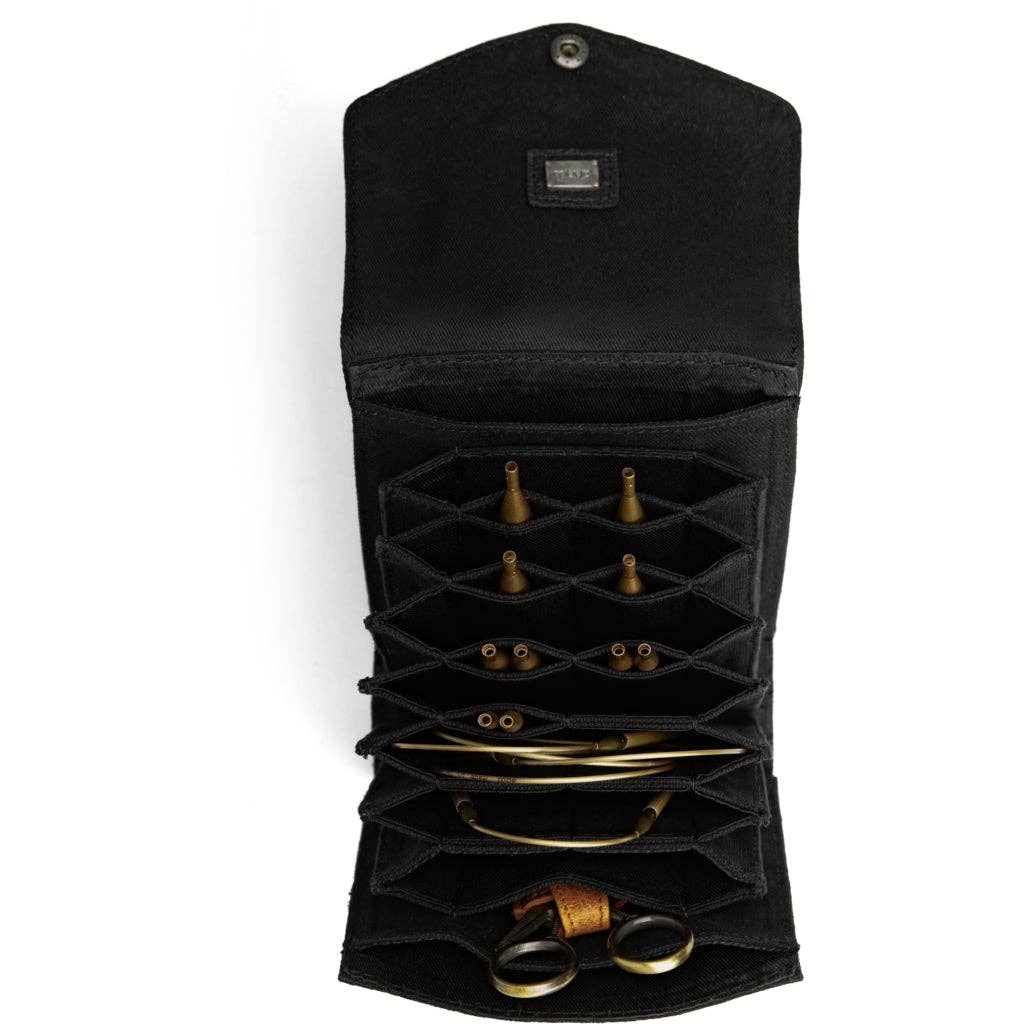 Betina Needle Case