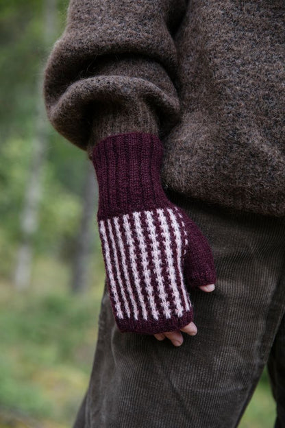 52 Weeks of One-Skein Knits - Laine